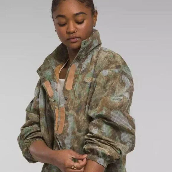 The North Face Women's M66 Hooded Utility Wind Jacket Almond Butter Evol XXL NWT - Picture 2 of 9